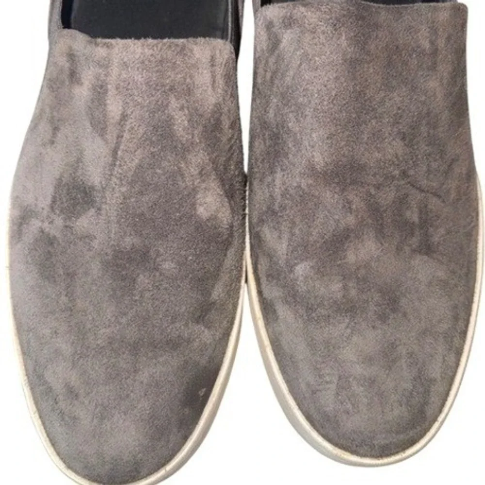 Vince these gray